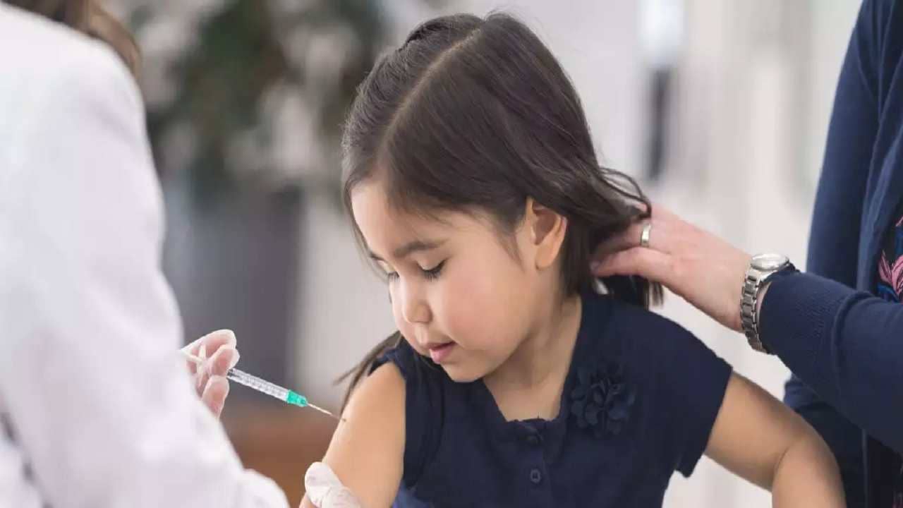 Covaxin for children: আপনার সন্তানকে কি কোভিডের টিকা দেবেন? সম্ভাব্য পার্শ্ব প্রতিক্রিয়া কী কী হতে পারে, জেনে নিন...