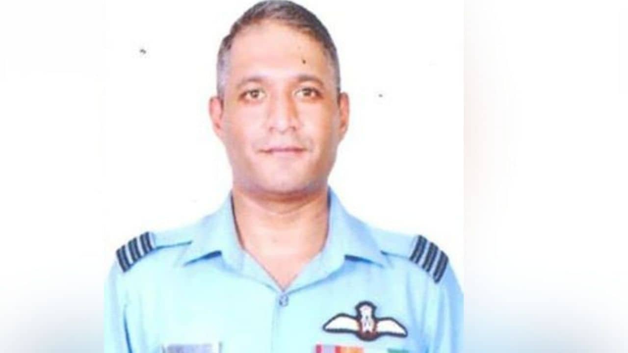 Varun Singh Health Condition: লাইফ সাপোর্টে স্থিতিশীল গ্রুপ ক্যাপ্টেন বরুণ সিং, স্থানান্তরিত করা হচ্ছে বেঙ্গালুরুতে