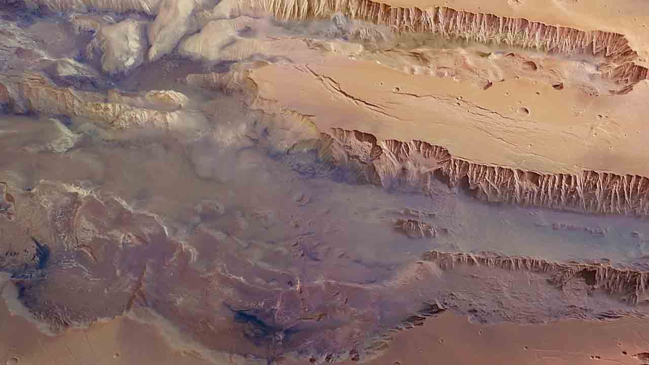 Water on Mars: মঙ্গলগ্রহের গ্র্যান্ড ক্যানিয়নে গোপন জলের রিজার্ভারের খোঁজ পেয়েছেন বিজ্ঞানীরা