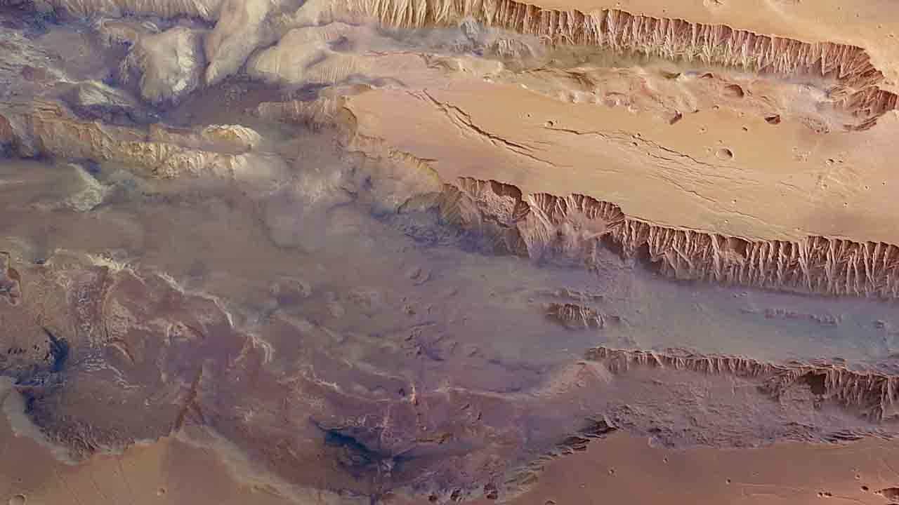 Water on Mars: মঙ্গলগ্রহের গ্র্যান্ড ক্যানিয়নে গোপন জলের রিজার্ভারের খোঁজ পেয়েছেন বিজ্ঞানীরা Water on Mars: মঙ্গলগ্রহের গ্র্যান্ড ক্যানিয়নে গোপন জলের রিজার্ভারের খোঁজ পেয়েছেন বিজ্ঞানীরা