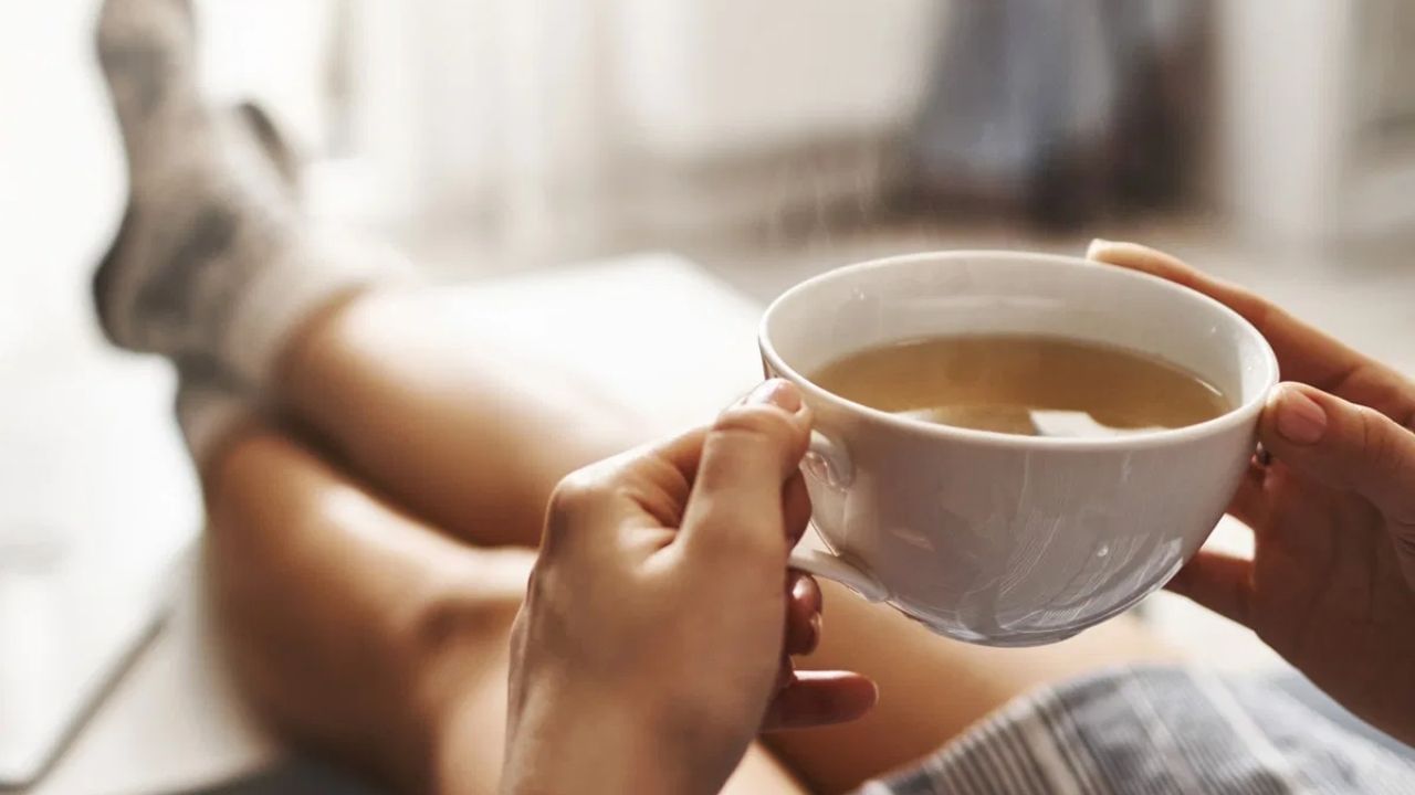 Tea Drinking: চা পান করা মস্তিস্কের স্বাস্থ্যের পক্ষে ভাল, কিন্তু এর কয়েকটা সাধারণ পার্শ্ব প্রতিক্রিয়াও রয়েছে...