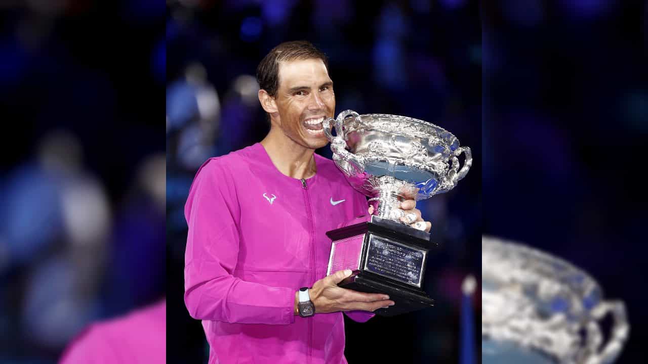 Australian Open 2022: প্যাশন-ভালোবাসা-পরিশ্রমই রাফার কামব্যাকের মন্ত্র Australian Open 2022: প্যাশন-ভালোবাসা-পরিশ্রমই রাফার কামব্যাকের মন্ত্র
