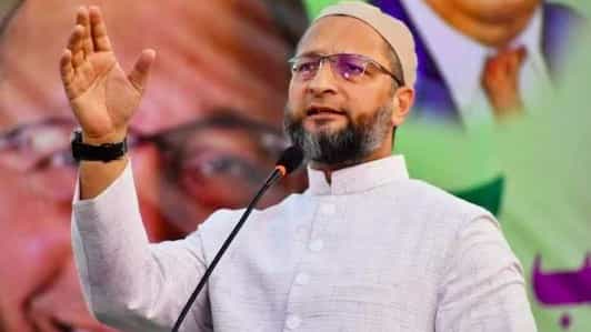Uttar Pradesh Assembly Election :‘দু’জন মুখ্যমন্ত্রী, তিনজন ডেপুটি’, উত্তরপ্রদেশের ভোটবাক্সে দাঁত ফোটাতে নয়া সমীকরণ ওয়াইসির