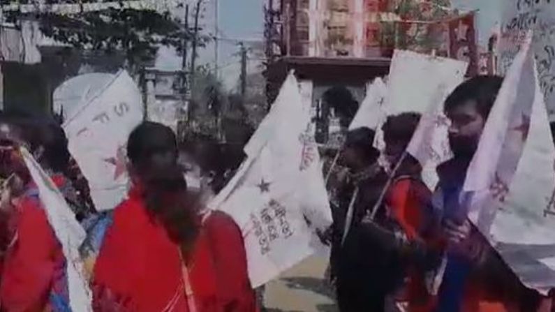 Left Front Protest in Bankura: স্কুল খোলার দাবিতে পথে বামপন্থী শিক্ষক সংগঠন, পোড়ানো হল ব্রাত্য বসুর কুশপুতুল