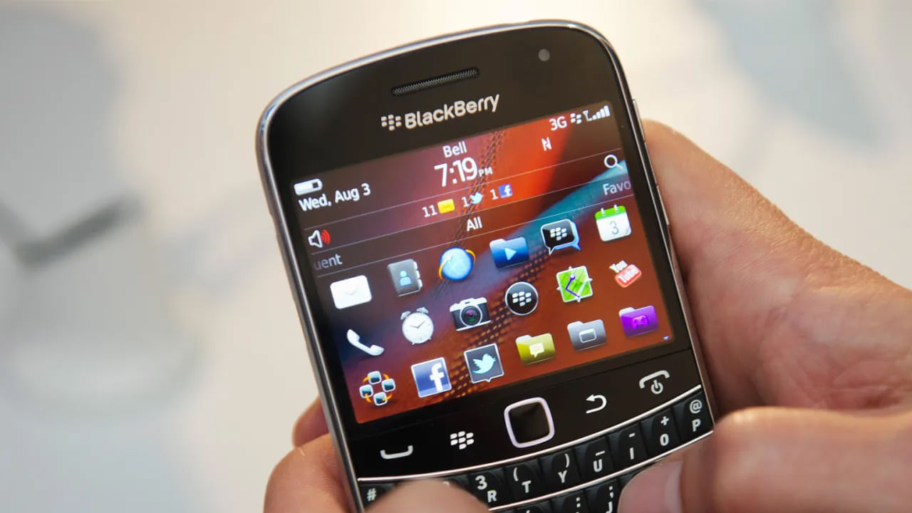 BlackBerry Phones: একটা যুগের অবসান! ৪ জানুয়ারি থেকে অকেজো সমস্ত ব্ল্যাকবেরি ফোন