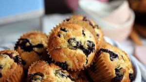 Muffin Recipe: চায়ের সঙ্গে টা হিসেবে আজই বানিয়ে ফেলুন জিভে জল আনা ব্লুবেরিজ মাফিন! রইল তার রেসিপি