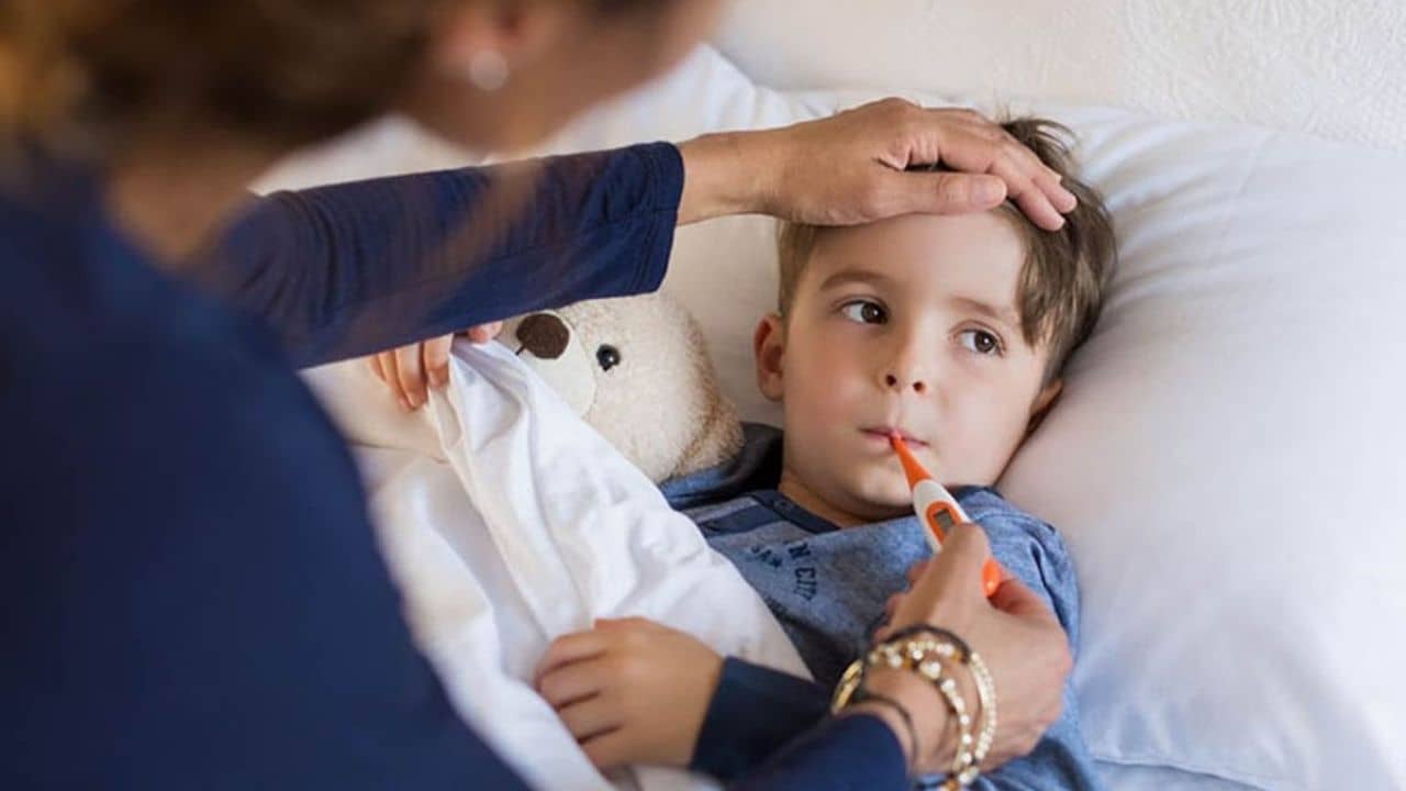 Omicron: আপনার বাচ্চা কি ওমিক্রনে আক্রান্ত! ভাইরাস থেকে রক্ষা করবেন কীভাবে, জানাচ্ছেন বিশেষজ্ঞরা