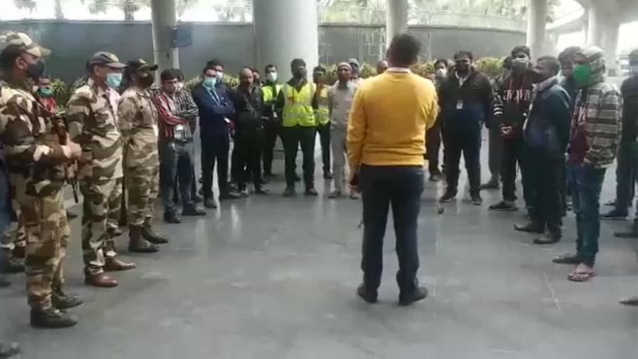 CISF in Kolkata Airport: প্রজাতন্ত্র দিবসের আগে বাড়তি সতর্কতা বিমানবন্দরে, আরও আঁটসাঁট হচ্ছে নিরাপত্তা