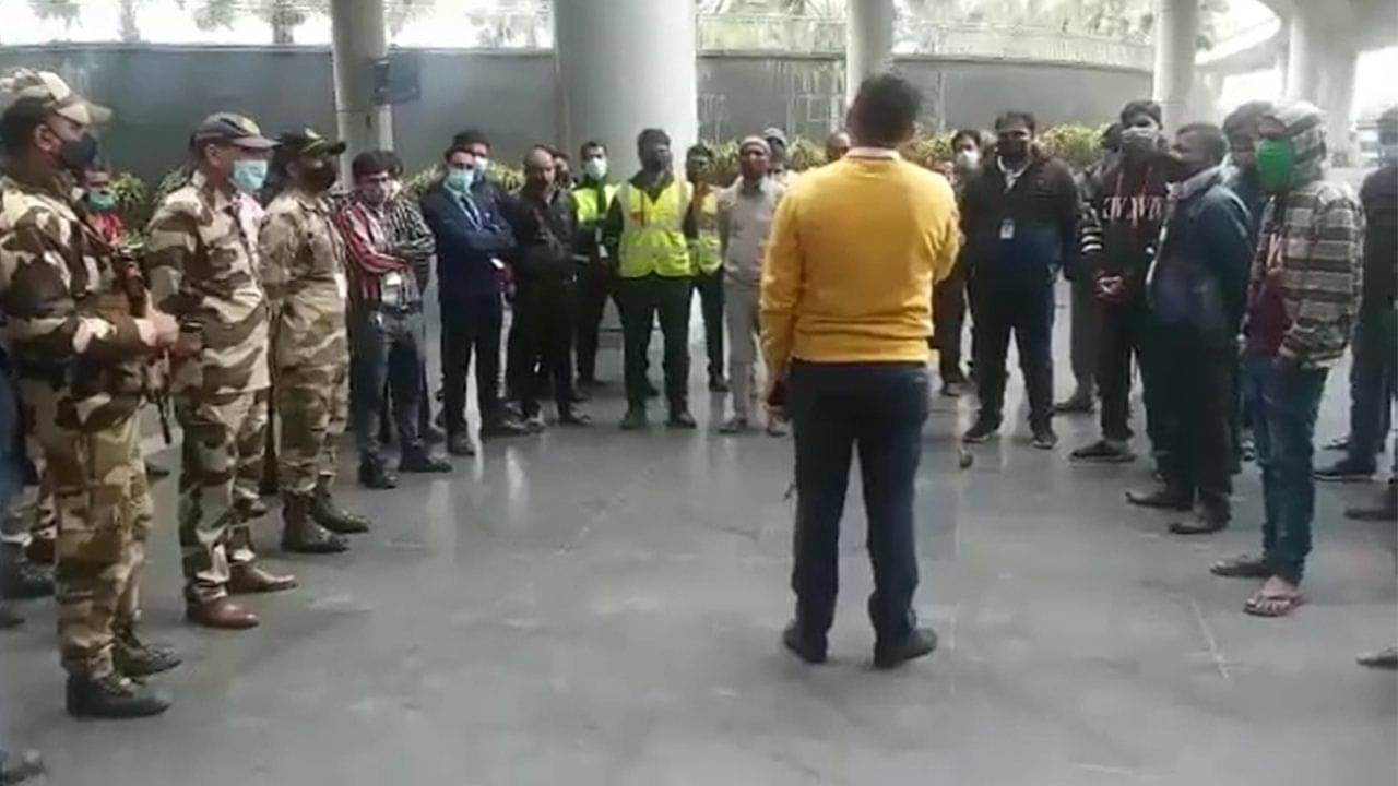 CISF in Kolkata Airport: প্রজাতন্ত্র দিবসের আগে বাড়তি সতর্কতা বিমানবন্দরে, আরও আঁটসাঁট হচ্ছে নিরাপত্তা