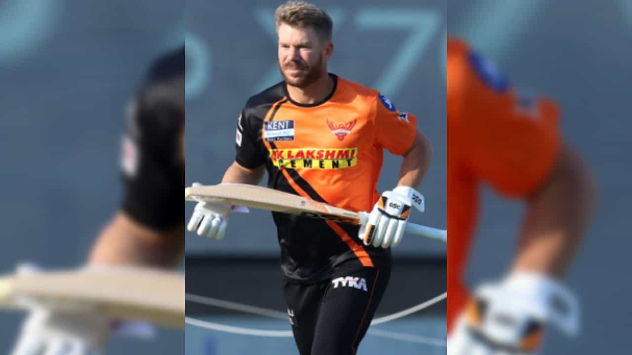 David Warner: হায়দরাবাদকে নিয়ে আবার মুখ খুললেন ওয়ার্নার David Warner: হায়দরাবাদকে নিয়ে আবার মুখ খুললেন ওয়ার্নার