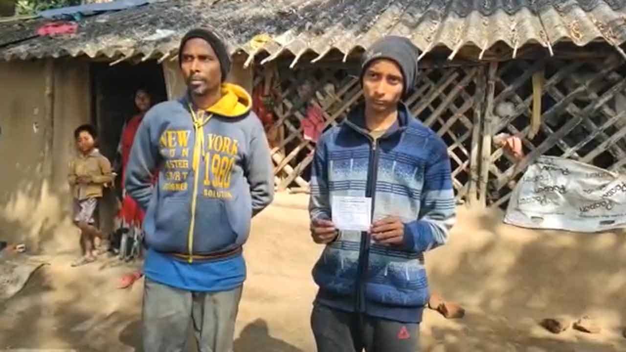 Debra COVID Vaccination: স্কুলে একই দিনে পরপর দুবার ছাত্রকে করোনার টিকা! ডেবরার ঘটনায় স্তম্ভিত স্বাস্থ্যকর্তারাও