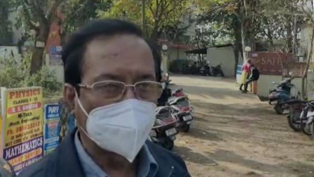 Durgapur Fraud Case: কী কাণ্ড! এসএমএস লিঙ্কে ক্লিক করতেই উধাও ৬৪ হাজার টাকা, মাথায় হাত অবসরপ্রাপ্ত কর্মীর