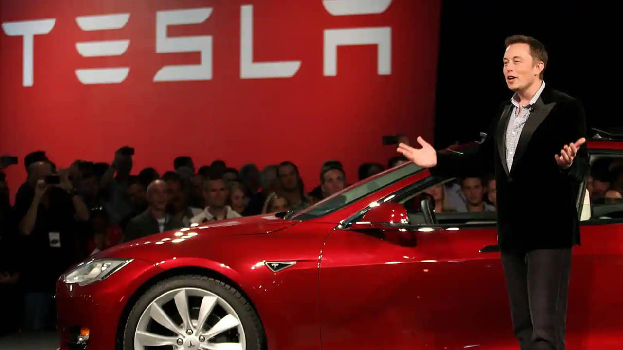 Elon Musk: টেসলার অটোপাইলট টিমের প্রথম কর্মী ভারতীয় বংশোদ্ভূত, ট্যুইটার পোস্ট থেকে নিয়োগ, জানালেন এলন মাস্ক