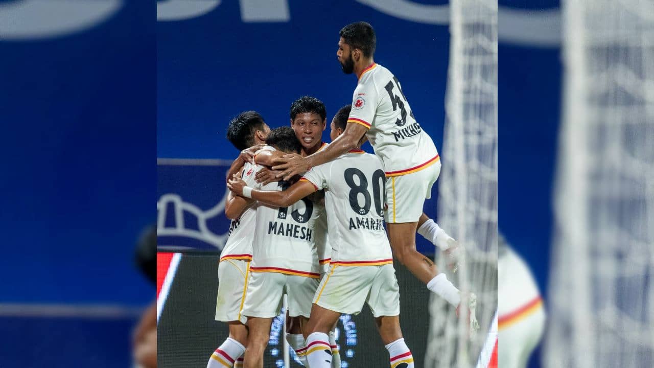 ISL 2021-22: মারিওর ভাগ্য, মহেশের জোড়ায় অবশেষে প্রথম জয় লাল-হলুদের