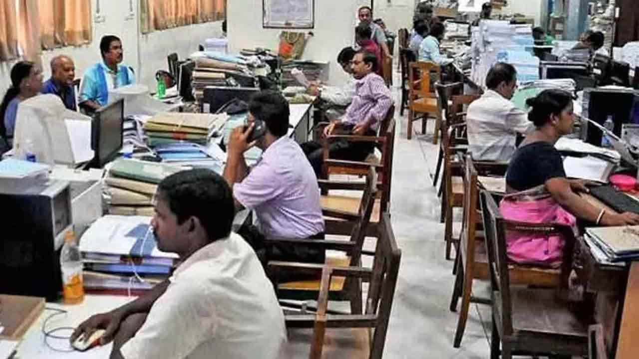 Salary Hike: আর মাত্র কয়েক বছরের অপেক্ষা, চিন-রাশিয়ার থেকেও বেশি বেতন পাবে ভারতীয় কর্মীরা