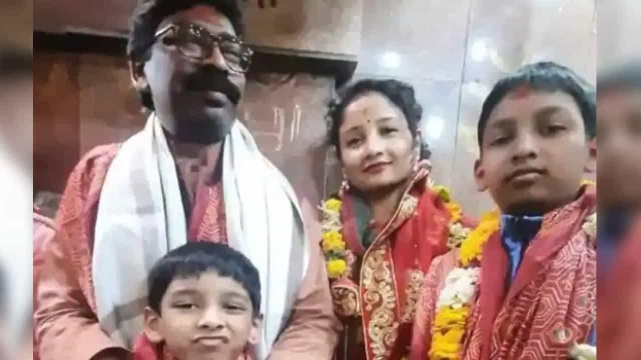 Jharkhand Chief Minister: মুখ্যমন্ত্রী বাদে বাড়ির সবাই করোনা আক্রান্ত, স্বাস্থ্যমন্ত্রীও একান্তবাসে