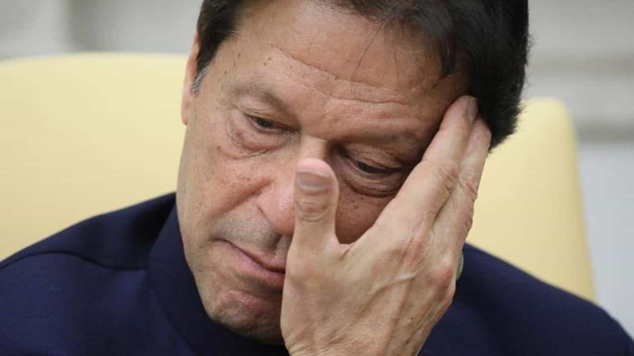 Pak EC rejects petition: বিপাকে পাক প্রধানমন্ত্রী? দলের আবেদন খারিজ করল পাকিস্তানের নির্বাচন কমিশন Pak EC rejects petition: বিপাকে পাক প্রধানমন্ত্রী? দলের আবেদন খারিজ করল পাকিস্তানের নির্বাচন কমিশন