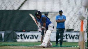 India vs South Africa: পিঠের চোটে জো'বার্গ টেস্ট থেকে ছিটকে গেলেন বিরাট