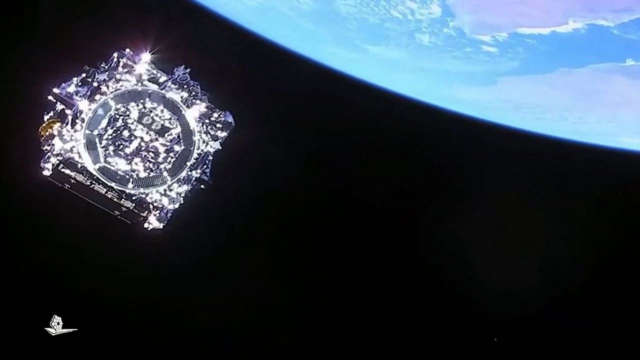 James Webb Telescope: পৃথিবী থেকে ১৫ লক্ষ কিলোমিটার দূরে গন্তব্যে জেমস ওয়েব টেলিস্কোপ, প্রকাশ্যে প্রথম ছবি