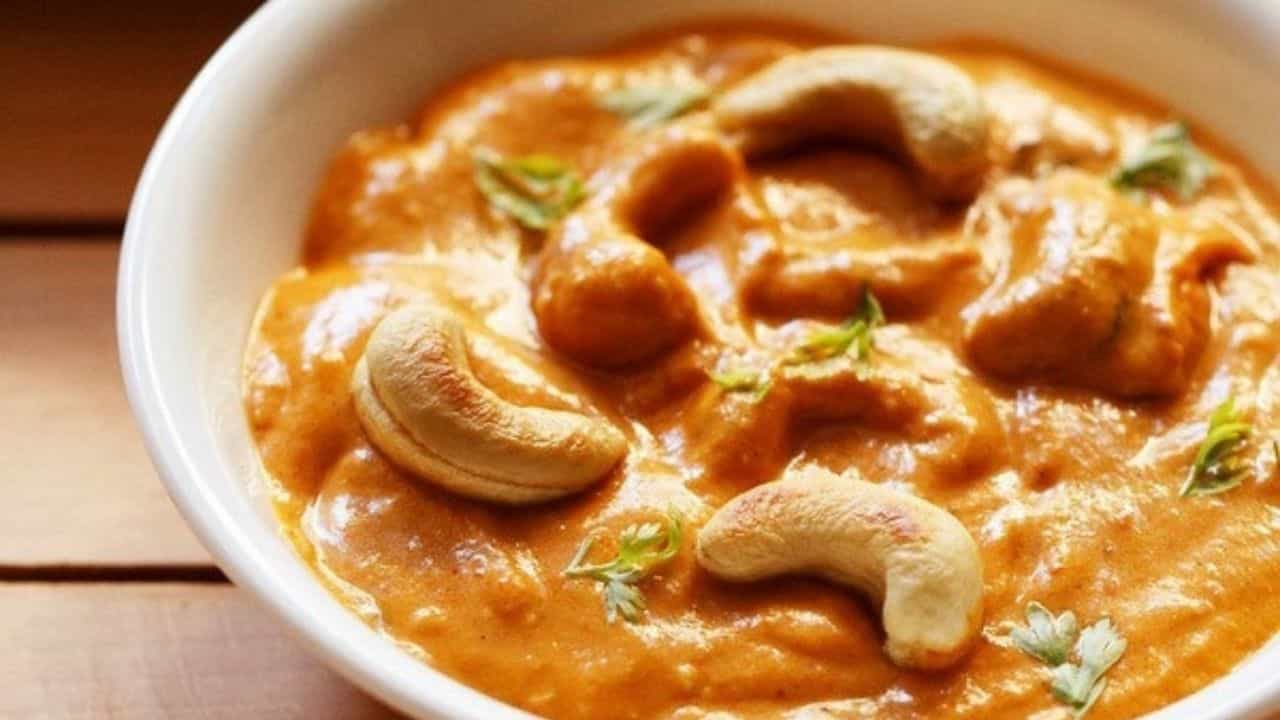 Kaju Curry Recipe: ছুটির দিন স্পেশাল বানাতে তৈরি করুন পেঁয়াজ ছাড়া সুস্বাদু কাজু কারি! রইল তার রেসিপি Kaju Curry Recipe: ছুটির দিন স্পেশাল বানাতে তৈরি করুন পেঁয়াজ ছাড়া সুস্বাদু কাজু কারি! রইল তার রেসিপি