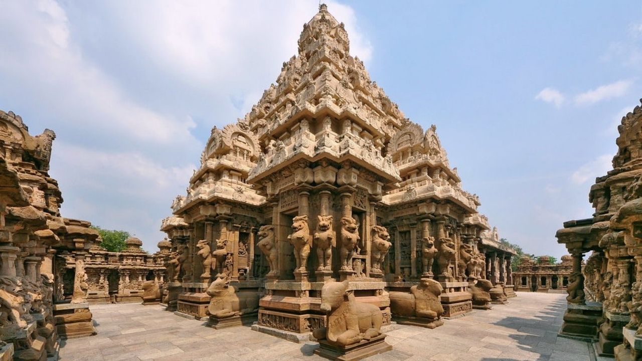 Kanchi Kailasanathar Temple: বিষ্ময়কর মন্দির! একটি পাথর দিয়ে তৈরি এই মন্দিরের ইতিহাস জানলে চমকে যাবেন