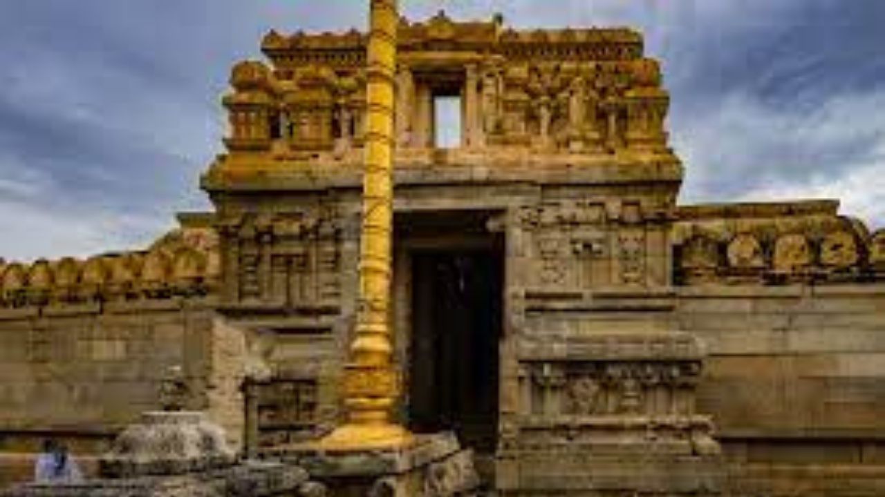 Lepakshi Temple: লেপাক্ষী মন্দিরের ঝুলন্ত থাম নিয়ে বিষ্ময়ের শেষ নেই! রয়েছে আরও অজানা তথ্য