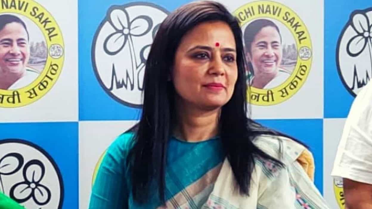 Goa Assembly Election: ভোটের মুখে কাদা ছোড়াছুড়ি! গোয়ায় বিরোধী ভোট কাটাকুটির অভিযোগ তৃণমূলের বিরুদ্ধে, জবাব দিলেন মহুয়া Goa Assembly Election: ভোটের মুখে কাদা ছোড়াছুড়ি! গোয়ায় বিরোধী ভোট কাটাকুটির অভিযোগ তৃণমূলের বিরুদ্ধে, জবাব দিলেন মহুয়া