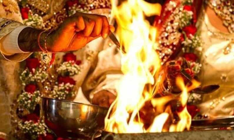 Mangal Dosh: মাঙ্গলিক দোষের কারণে বৈবাহিক জীবনে নেমে আসে নানা বাধা! সমস্যা থেকে মুক্তি পেতে কী কী করণীয়