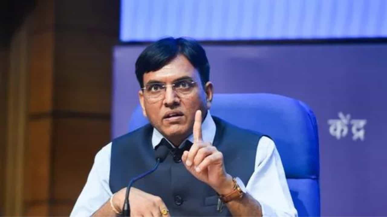 Health Ministry Meeting on COVID-19: চিনে করোনা বাড়তেই সতর্ক কেন্দ্রও, জিনোম সিকোয়েন্সিংয়ে জোর দেওয়ার পরামর্শ স্বাস্থ্যমন্ত্রীর Health Ministry Meeting on COVID-19: চিনে করোনা বাড়তেই সতর্ক কেন্দ্রও, জিনোম সিকোয়েন্সিংয়ে জোর দেওয়ার পরামর্শ স্বাস্থ্যমন্ত্রীর