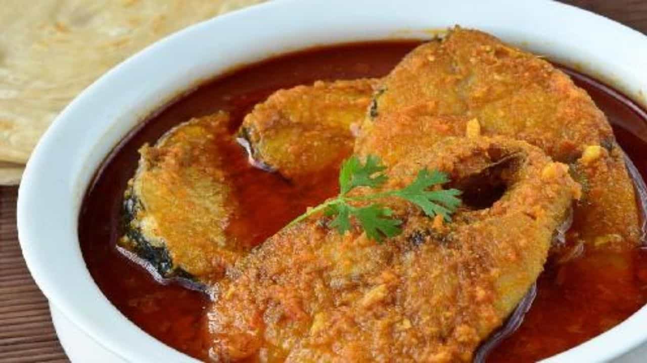 Bihu Special Recipe: বিহুর ভুজে পাতে পড়ুক অসমের জনপ্রিয় মাছের কারি! রইল মাসর টেঙার রেসিপি Bihu Special Recipe: বিহুর ভুজে পাতে পড়ুক অসমের জনপ্রিয় মাছের কারি! রইল মাসর টেঙার রেসিপি