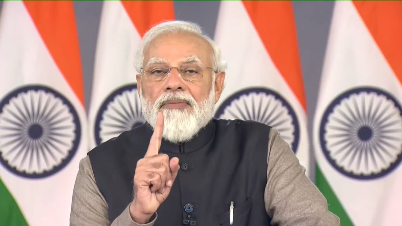 PM Modi Meeting:  'আমাদের সতর্ক থাকতে হবে, ভয় পেলে চলবে না', ওমিক্রন নিয়ে বার্তা প্রধানমন্ত্রীর