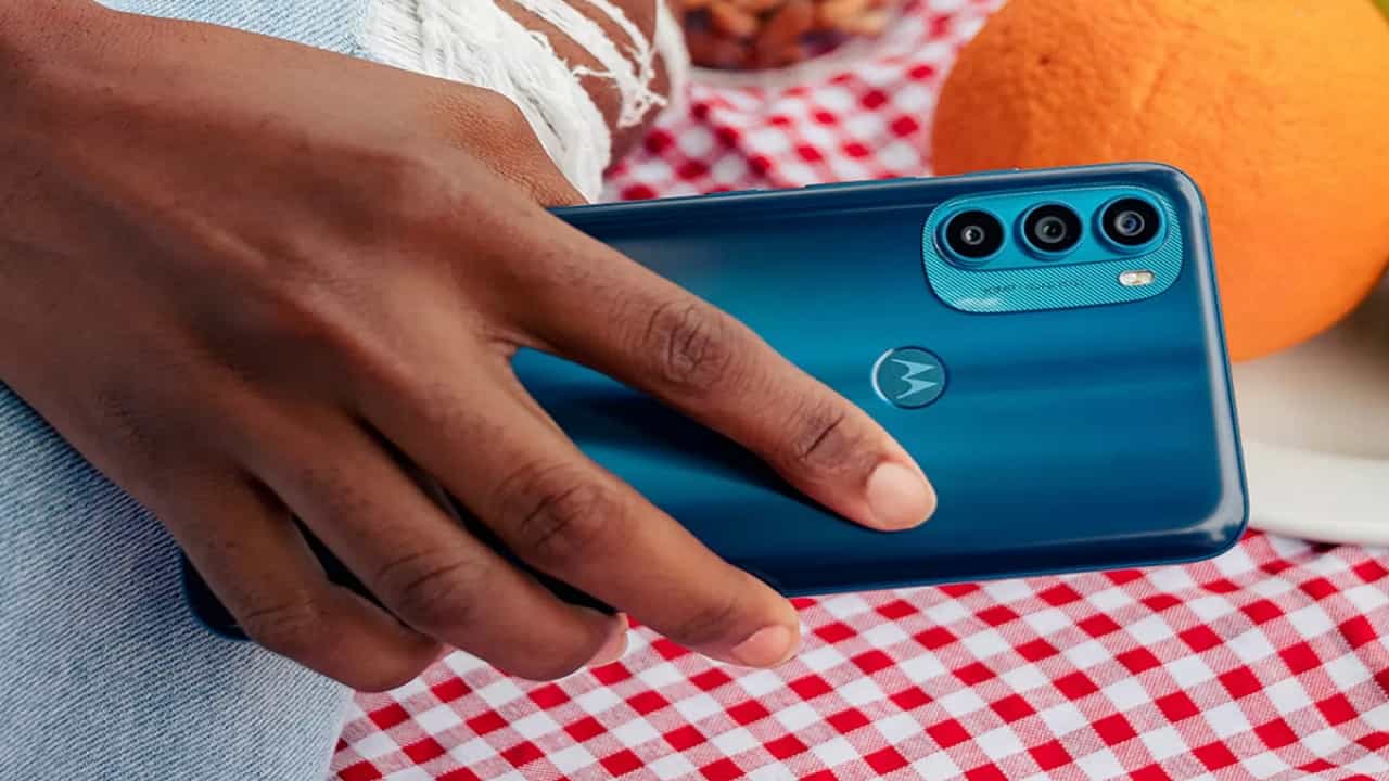 Moto G71 5G In India: ভারতে নতুন ৫জি ফোন নিয়ে এল মোটোরোলা, স্ন্যাপড্রাগন ৬৯৫ প্রসেসর, দাম ১৮,৯৯৯ টাকা Moto G71 5G In India: ভারতে নতুন ৫জি ফোন নিয়ে এল মোটোরোলা, স্ন্যাপড্রাগন ৬৯৫ প্রসেসর, দাম ১৮,৯৯৯ টাকা