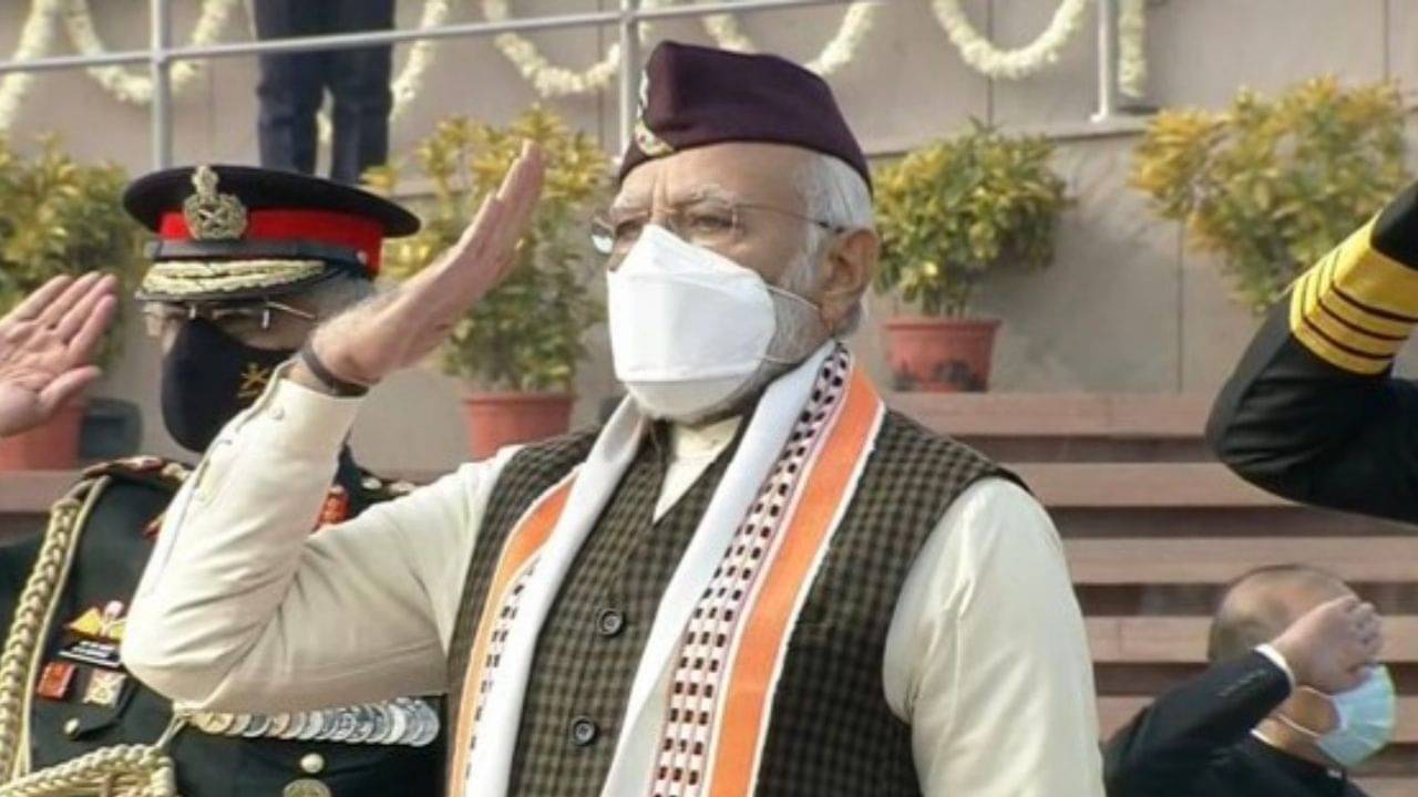 Republic Day 2022: নজরে নির্বাচন! প্রজাতন্ত্র দিবসে প্রধানমন্ত্রী মোদীর পোশাকও যথেষ্ট ইঙ্গিতবাহী