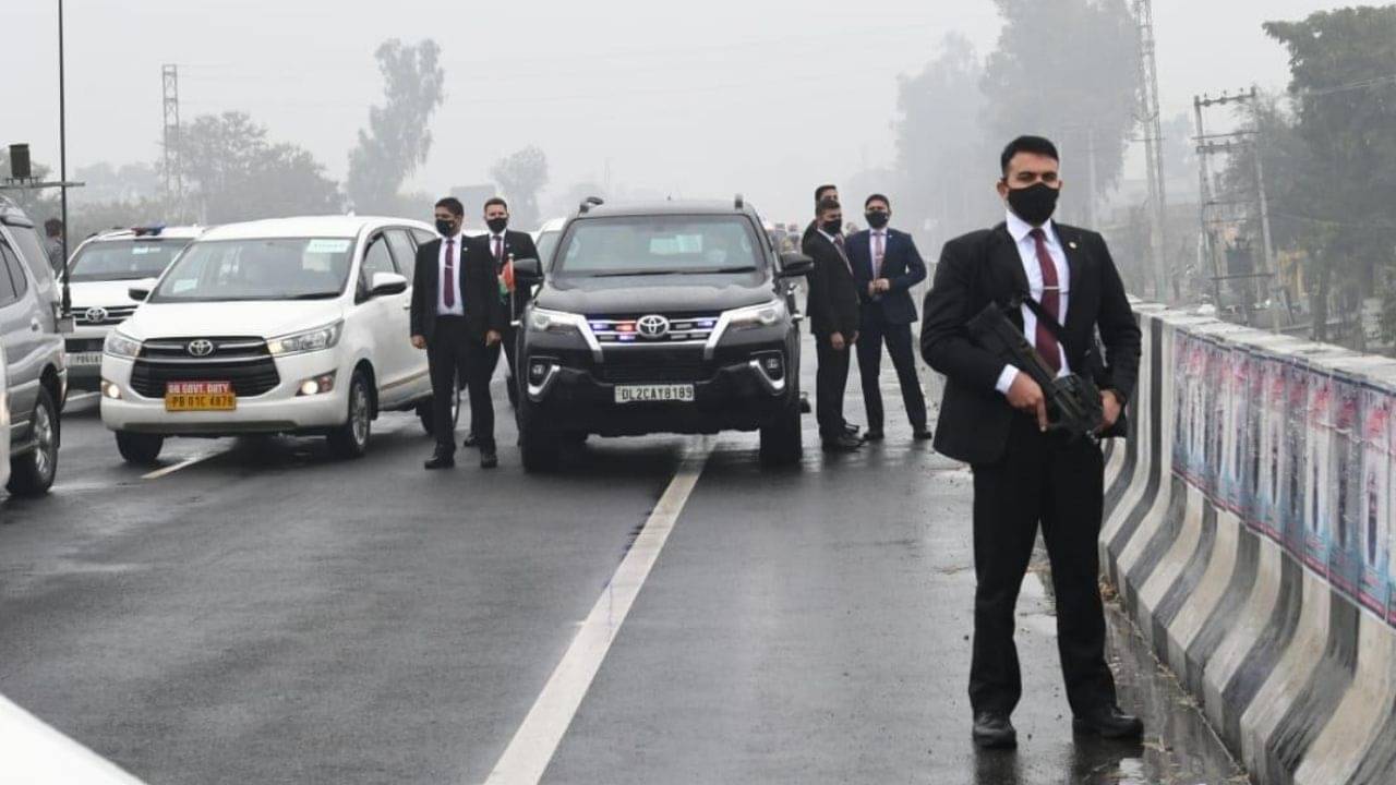 PM security breach: পঞ্জাবে নরেন্দ্র মোদীকে ঘিরে বিক্ষোভ, বিঘ্নিত প্রধানমন্ত্রীর নিরাপত্তা