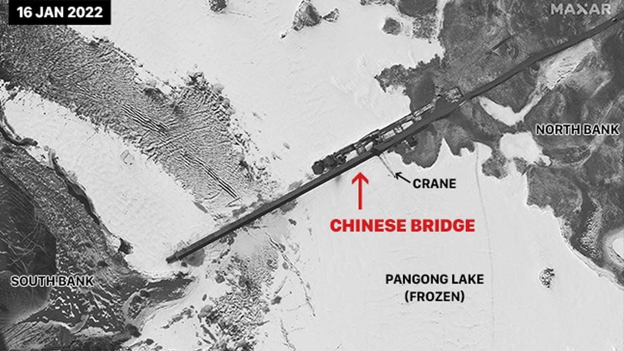 China illegal bridge: প্রবল শীতে প্যাংগং হ্রদের উপর অবৈধ সেতু বানাচ্ছে চিন, ফুটে উঠল উপগ্রহ চিত্রে