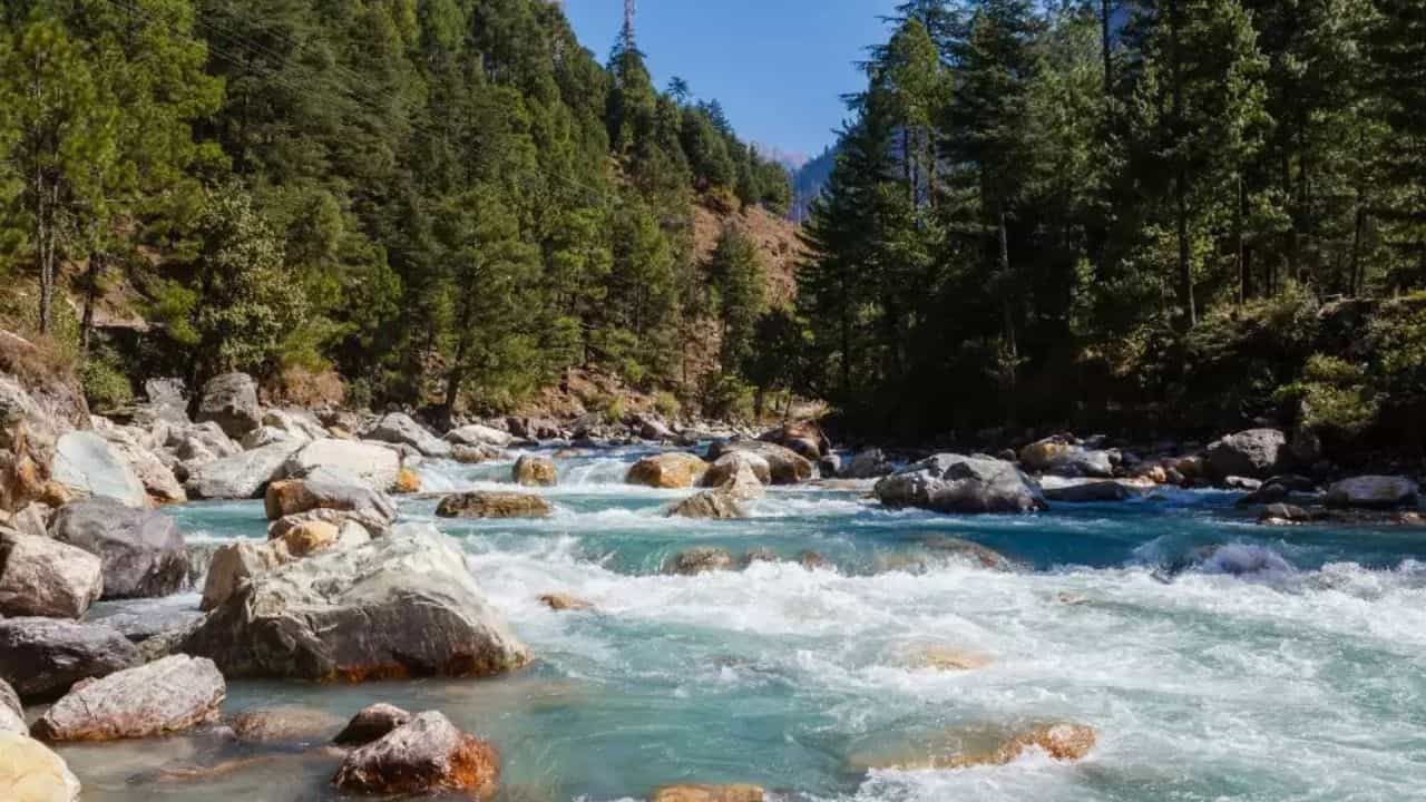 Parvati Valley: হিমাচলি সংস্কৃতি, পুরাণ কাহিনি আর প্রাকৃতিক সৌন্দর্য একসঙ্গে মিশেছে হিমালয়ের যে উপত্যকায়... Parvati Valley: হিমাচলি সংস্কৃতি, পুরাণ কাহিনি আর প্রাকৃতিক সৌন্দর্য একসঙ্গে মিশেছে হিমালয়ের যে উপত্যকায়...