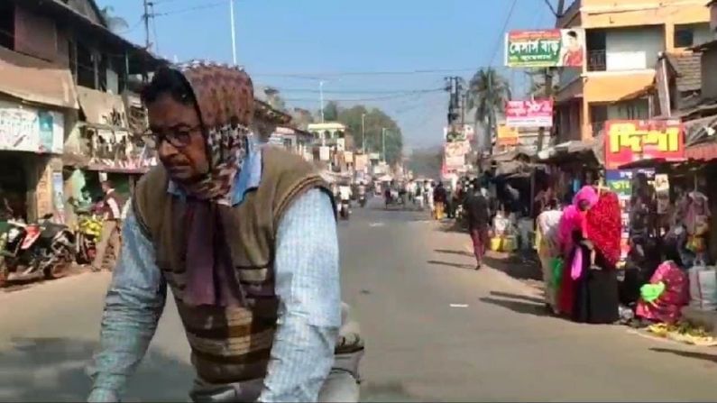 বাকি সময় বাজার বন্ধ রাখতে হবে। পাশাপাশি যারা বাজারে আসবেন অবশ্যই  মুখে মাস্ক পরতে হবে। শনিবার  থেকে অনির্দিষ্টকালের জন্য এই নিয়ম জারি থাকবে বলে পুলিশ প্রশাসনের পক্ষ থেকে জানানো হয়েছে। 