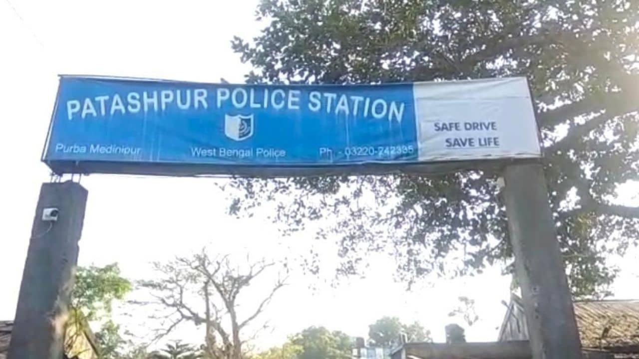 Minor Marriage: তখনও আসেনি বরপক্ষ, অল্পের জন্য মন্দির থেকে উদ্ধার নাবালিকা!