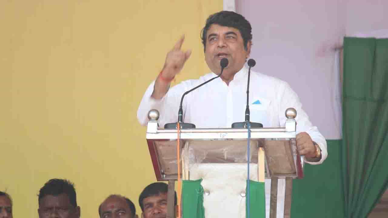 Uttar Pradesh Assembly Election 2022: ভোটের আগে বড় ধাক্কা! তারকা প্রচারকের তালিকায় থাকা গান্ধী-ঘনিষ্ঠ নেতা এবার বিজেপিতে