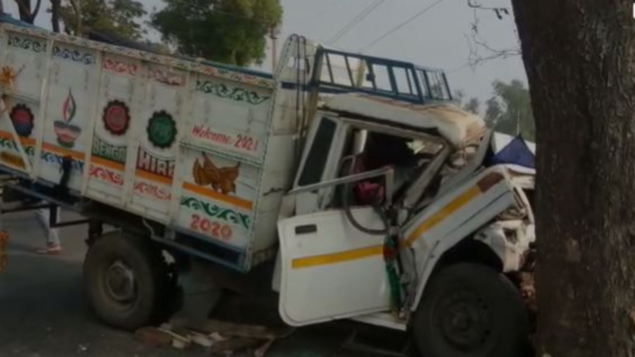 Road Accident: পিকনিক করতে গিয়ে দুর্ঘটনা, বাইক আরোহীকে বাঁচাতে মর্মান্তিক পরিণতি পর্যটকদের