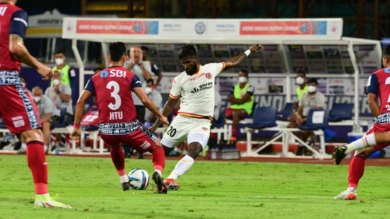 ISL 2021-22: সুপার সাব ঈশানের গোলেই বিফলে হীরা-অঙ্কিতদের লড়াই ISL 2021-22: সুপার সাব ঈশানের গোলেই বিফলে হীরা-অঙ্কিতদের লড়াই