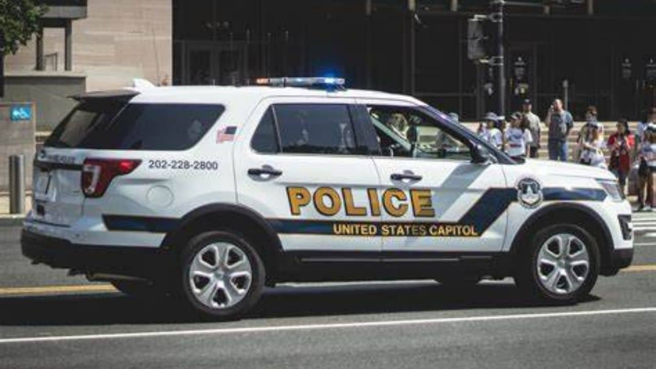 Hostages At US Synagogue: পাক জঙ্গির মুক্তির দাবিতে ইহুদি প্রার্থনাসভায় হামলা বন্দুকবাজের, ১০ ঘণ্টা পরে মুক্তি পেল বন্দিরা