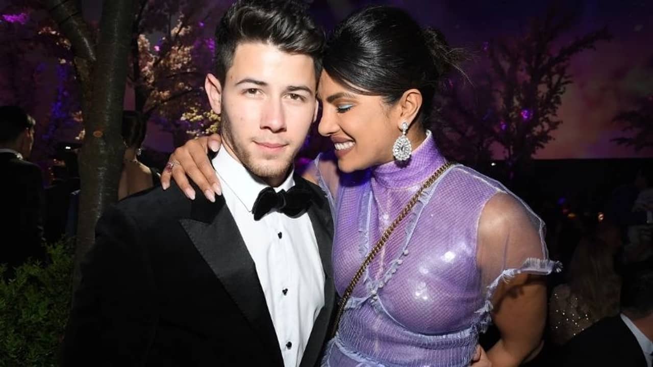 Priyanka Chopra: মা যে হচ্ছেন ইঙ্গিতে আগেই বুঝিয়েছিলেন প্রিয়াঙ্কা, দেখুন ভিডিয়ো