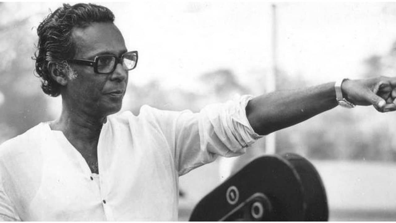 Mrinal Sen: কলকাতায় পরিকাঠামো নেই, মৃণাল সেনের সৃষ্টি গবেষকদের জন্য উন্মুক্ত হল বিদেশে