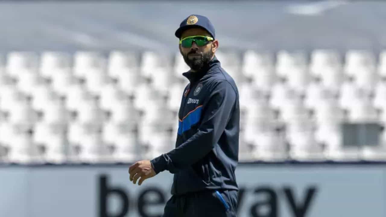 Virat Kohli: আগ্রাসনটাই শুধু পড়ে আছে, জেতার ইচ্ছে কোথায় বিরাটের? Virat Kohli: আগ্রাসনটাই শুধু পড়ে আছে, জেতার ইচ্ছে কোথায় বিরাটের?