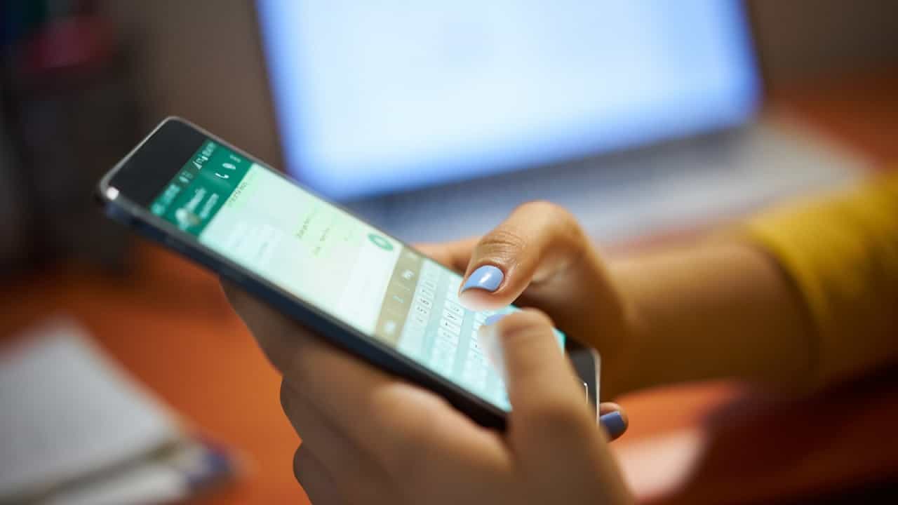 WhatsApp Tips: টাইপ না করে হোয়াটসঅ্যাপ মেসেজ পাঠাবেন কী ভাবে? ট্রিক শিখে নিন WhatsApp Tips: টাইপ না করে হোয়াটসঅ্যাপ মেসেজ পাঠাবেন কী ভাবে? ট্রিক শিখে নিন