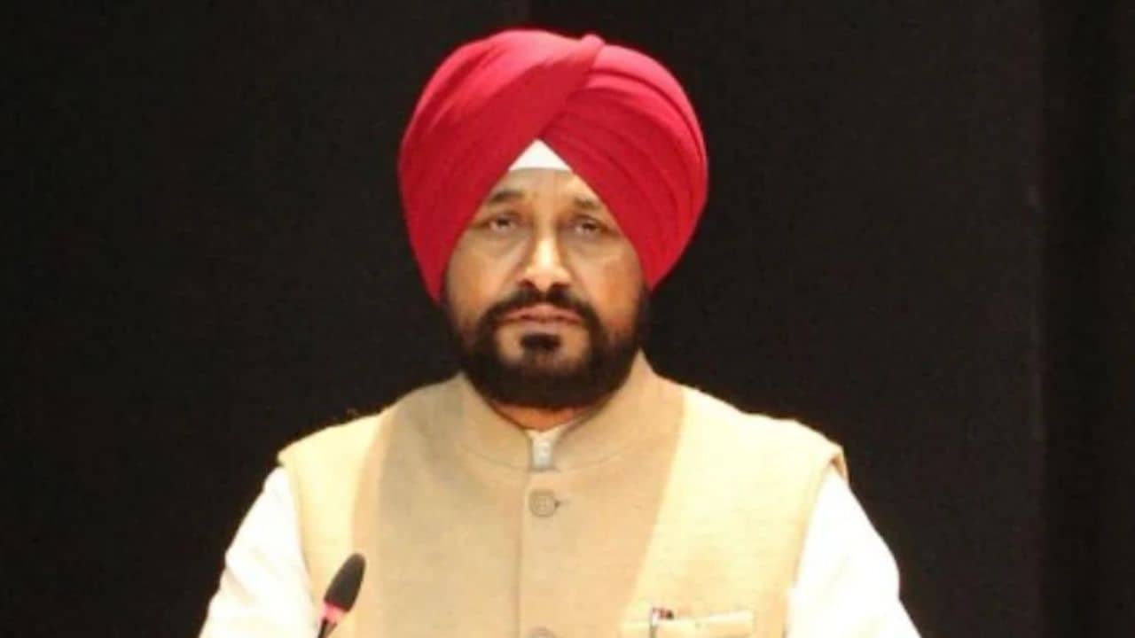 Punjab CM urges to Postpone Election: নির্বাচনের দামামা বাজলেও ভোট পিছোতে চান মুখ্যমন্ত্রী চন্নি! কমিশনকে চিঠিতে জানালেন কারণও