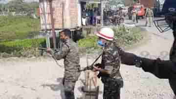 Clash with Cops: ধর্ষকদের গ্রেফতারি চাই, দাবি উঠতেই খণ্ডযুদ্ধ পুলিশ-জনতার