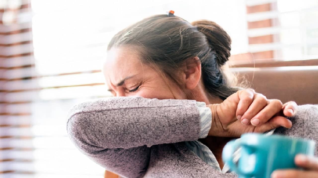 Covid cough: কোভিড মুক্তির পরও ভোগাচ্ছে কফ-কাশি? ভরসা কি অ্যান্টিবায়োটিক নাকি অন্য কিছু,  জানুন...