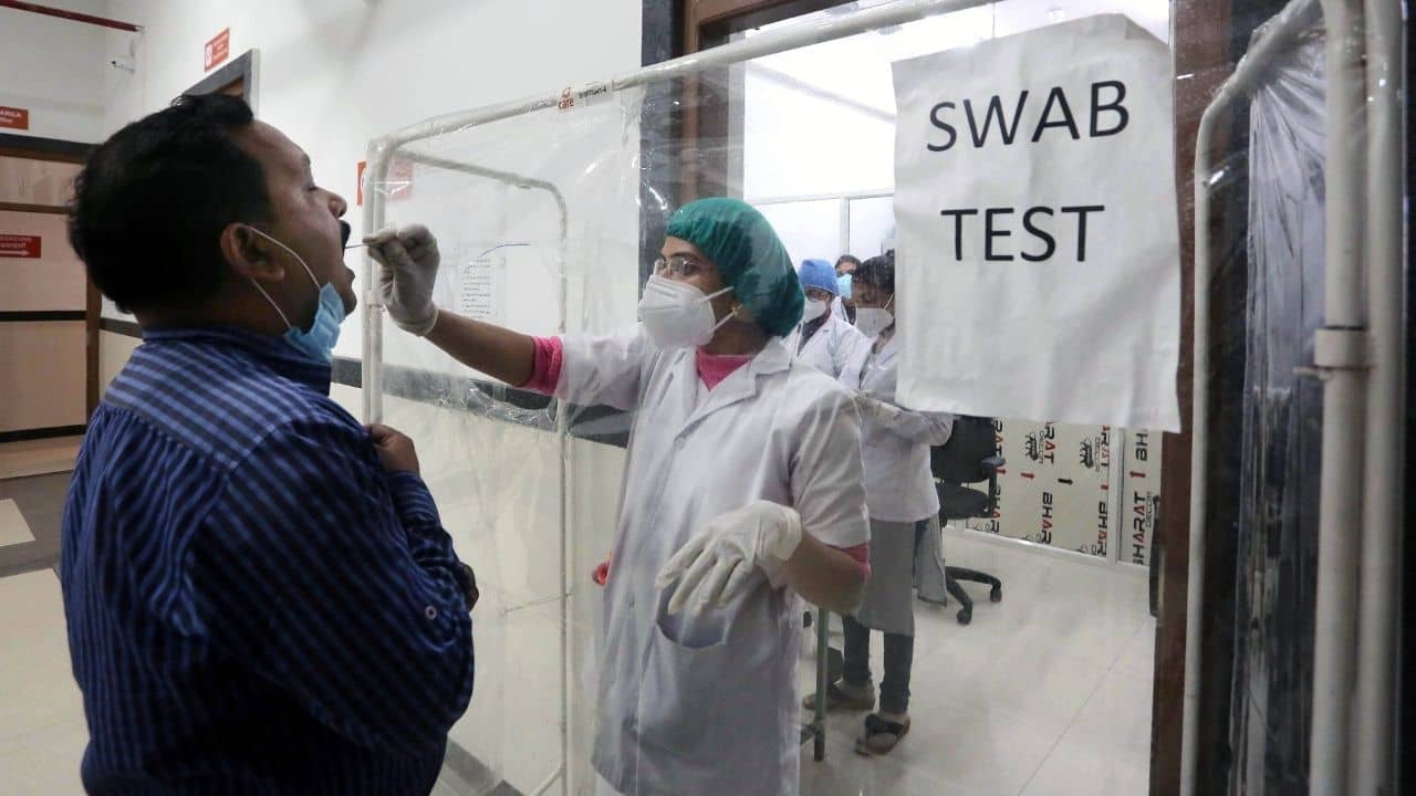 Omicron Sub Strain: চোরা ওমিক্রনের সামনে ডাহা ফেল আরটি-পিসিআর পরীক্ষাও! কতটা ভয়ঙ্কর ওমিক্রনের নয়া রূপ?